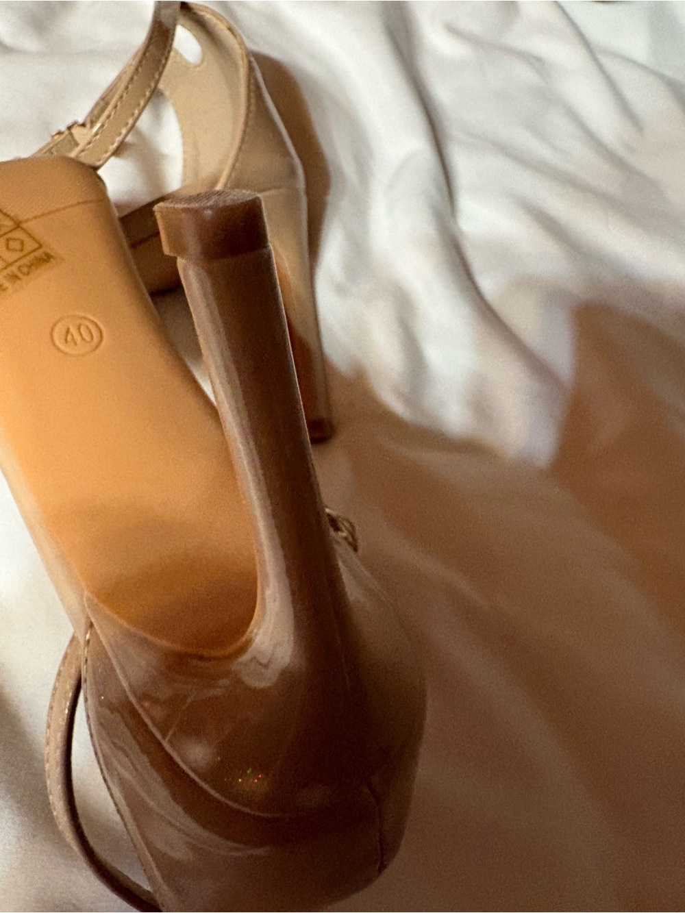 VEGAS_POSH
Nude Ankle-Strap Women's Sandals - Picture 4 of 5